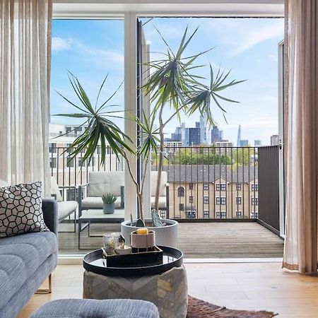 Modern New 1-Bedroom Home Stunning Views Londres Exterior foto
